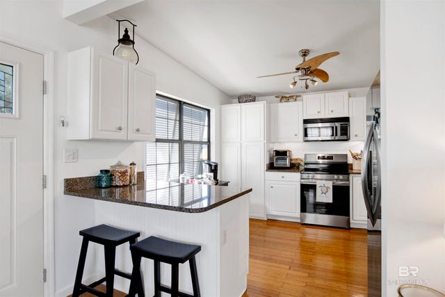 217 W 4th Avenue, Gulf Shores, AL 36542