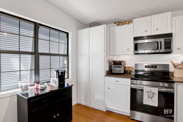 217 W 4th Avenue, Gulf Shores, AL 36542