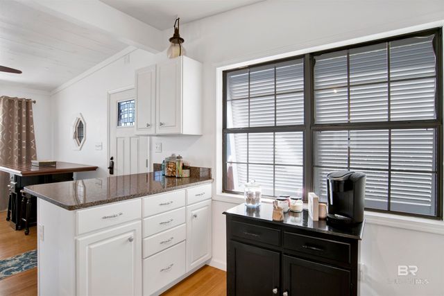 217 W 4th Avenue, Gulf Shores, AL 36542