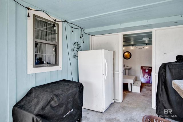 217 W 4th Avenue, Gulf Shores, AL 36542