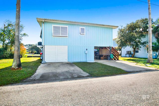 217 W 4th Avenue, Gulf Shores, AL 36542