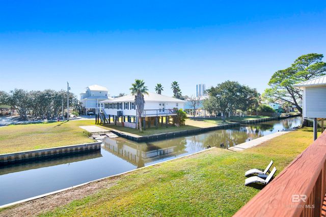 217 W 4th Avenue, Gulf Shores, AL 36542