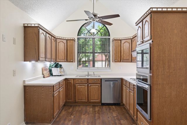 4207 Crossgate Court, Arlington, TX 76016