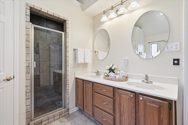 4207 Crossgate Court, Arlington, TX 76016