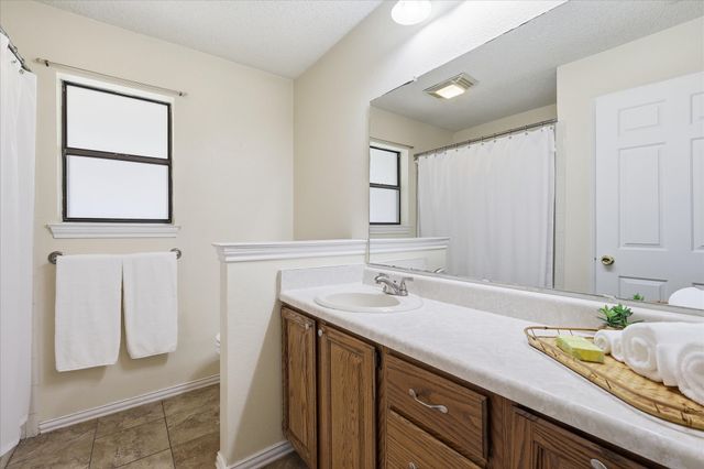 4207 Crossgate Court, Arlington, TX 76016