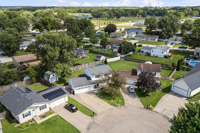 322 Sullivan Drive, Colona, IL 61241
