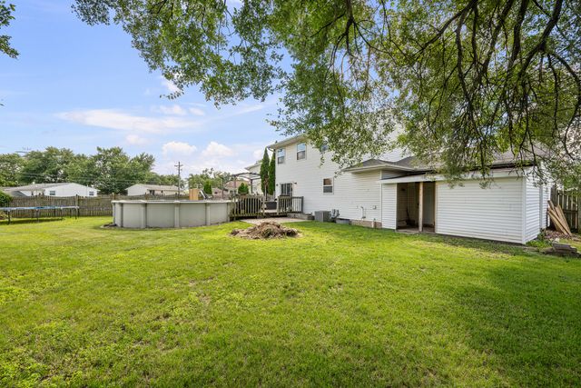322 Sullivan Drive, Colona, IL 61241