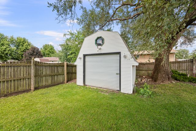 322 Sullivan Drive, Colona, IL 61241