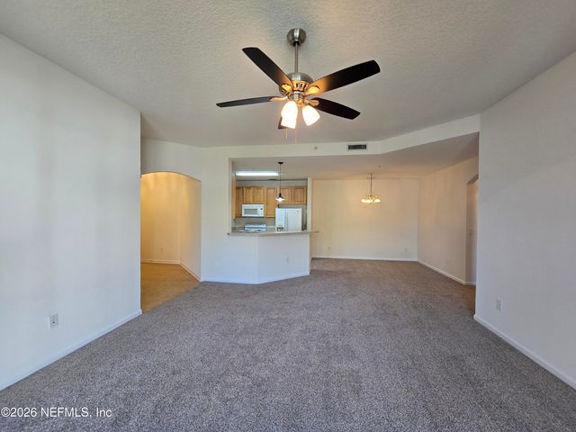 785 OAKLEAF PLANTATION Parkway 1824, Orange Park, FL 32065