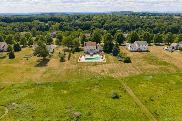 89 Brookside Lane, Lagrangeville, NY 12540