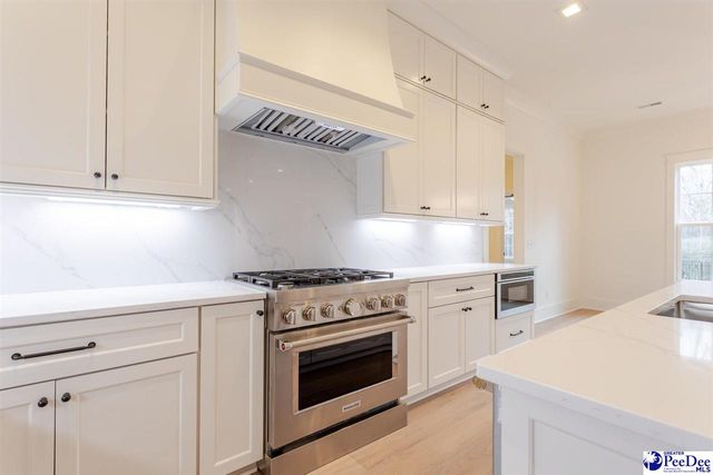 2524 Edinberg Way, Florence, SC 29501