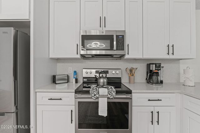 2658 SAM HOUSTON Place, Jacksonville, FL 32246