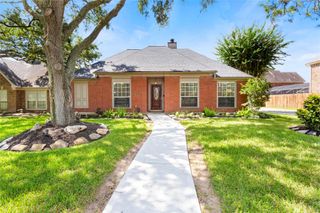 4311 Pebble Beach Drive, League City, TX 77573