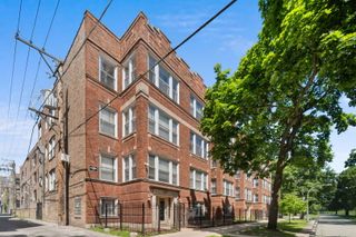 6710 S RIDGELAND Avenue 2B, Chicago, IL 60649