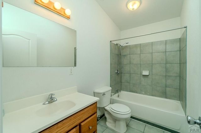 2425 Atlanta Ave, Pueblo, CO 81003