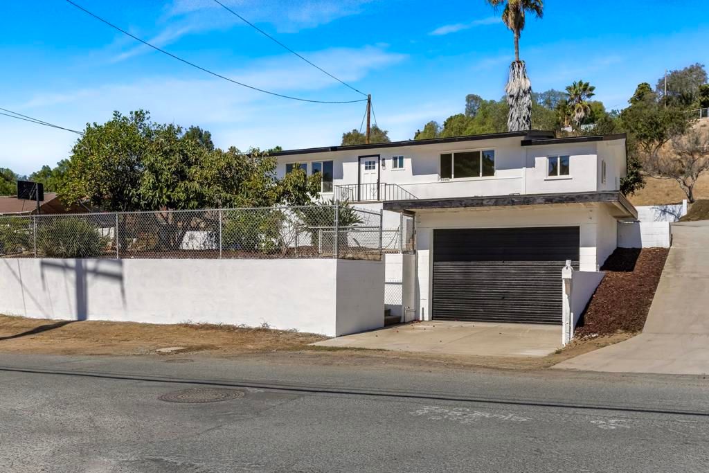 6568 Radio Dr, San Diego, CA 92114 — photo 2