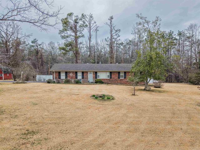 8113 S 22 HWY, Michie, TN 38357