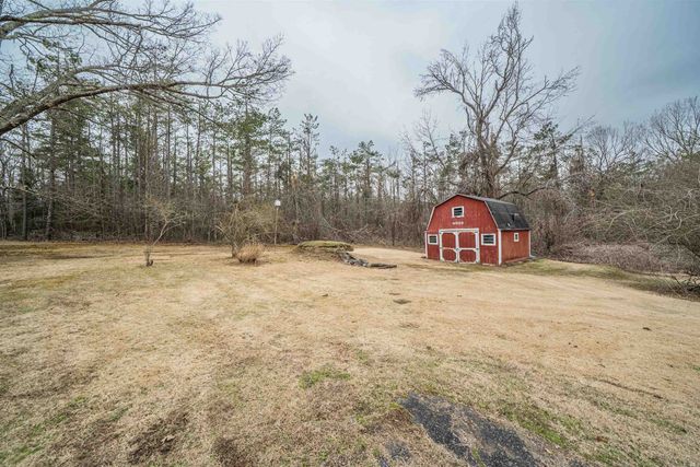 8113 S 22 HWY, Michie, TN 38357