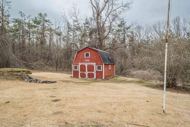 8113 S 22 HWY, Michie, TN 38357