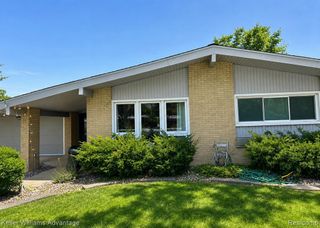 42168 Lakeland, Plymouth, MI 48170