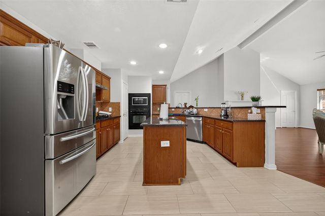 11406 Harris Avenue, Pearland, TX 77584