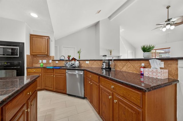 11406 Harris Avenue, Pearland, TX 77584