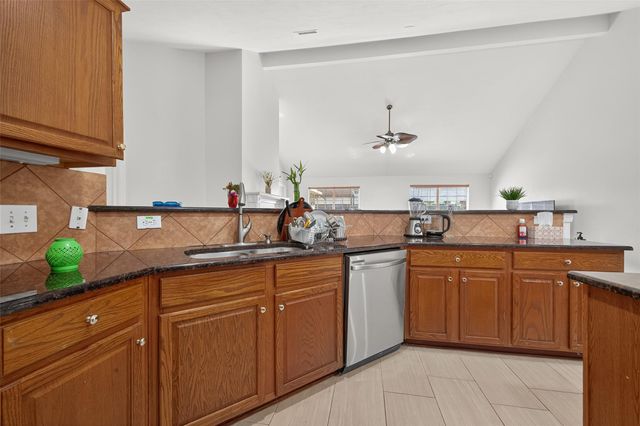 11406 Harris Avenue, Pearland, TX 77584