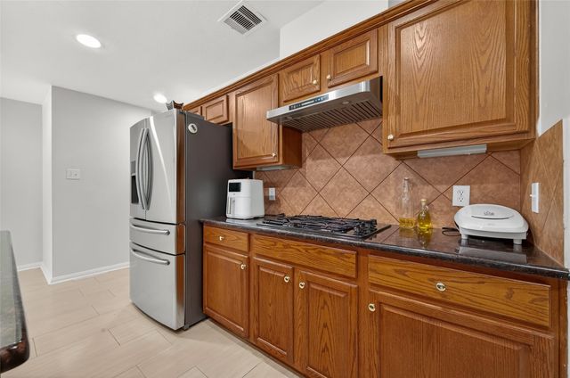 11406 Harris Avenue, Pearland, TX 77584