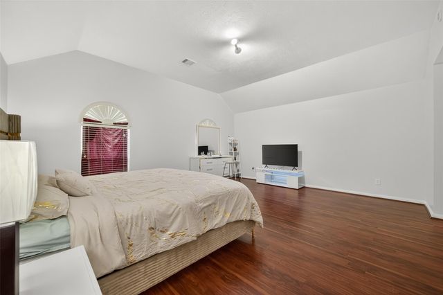 11406 Harris Avenue, Pearland, TX 77584