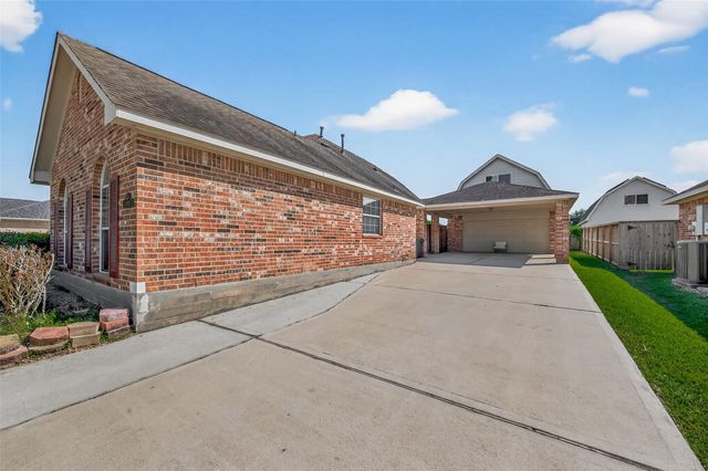 11406 Harris Avenue, Pearland, TX 77584