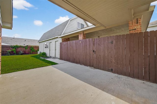 11406 Harris Avenue, Pearland, TX 77584