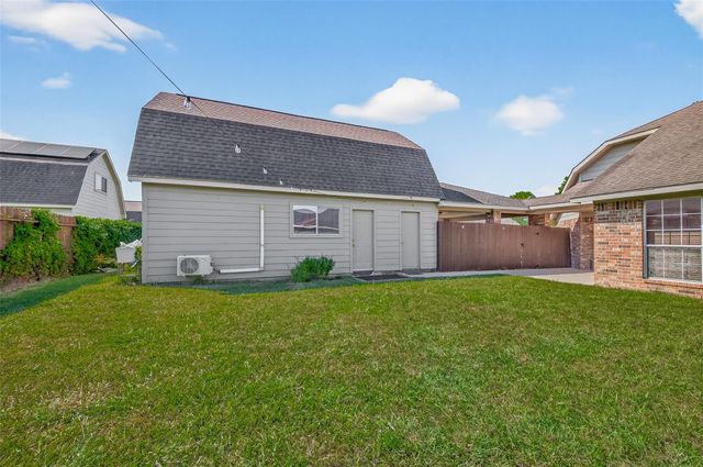 11406 Harris Avenue, Pearland, TX 77584