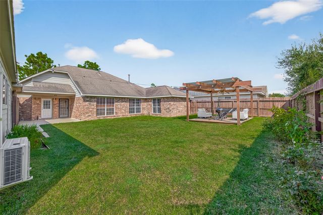 11406 Harris Avenue, Pearland, TX 77584