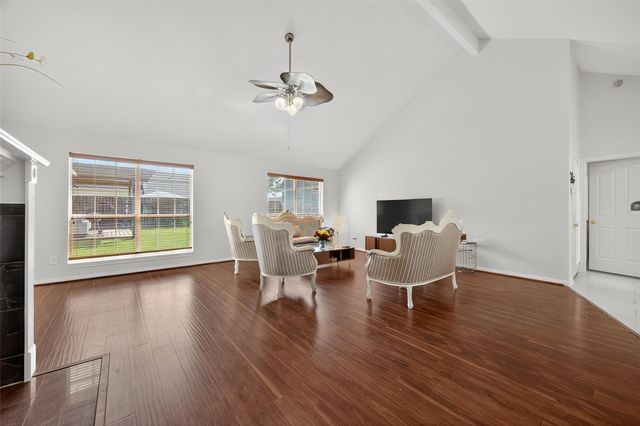 11406 Harris Avenue, Pearland, TX 77584