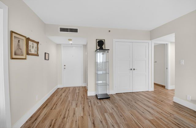 6845 Willow Wood Drive 3041, Boca Raton, FL 33434