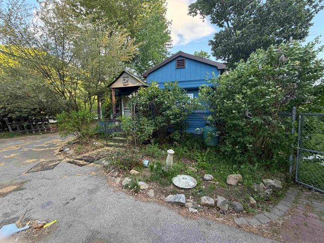 399 Gonic Road, Rochester, NH 03839