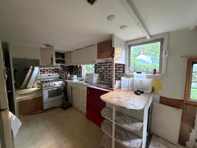399 Gonic Road, Rochester, NH 03839