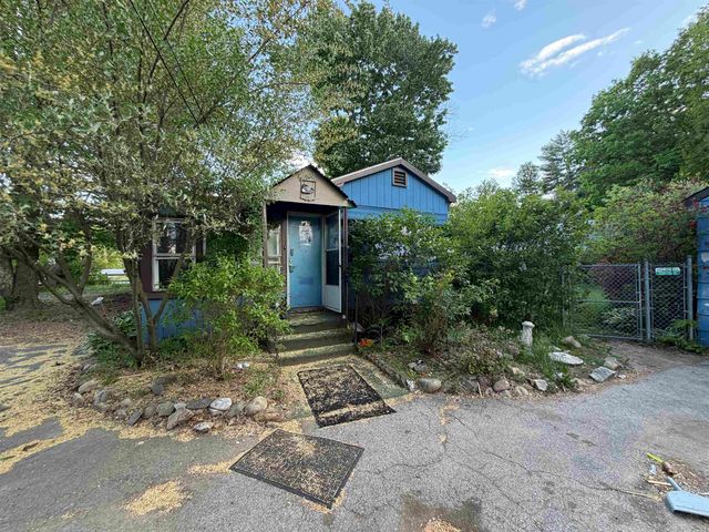 399 Gonic Road, Rochester, NH 03839