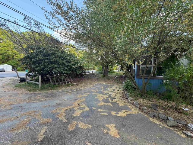 399 Gonic Road, Rochester, NH 03839