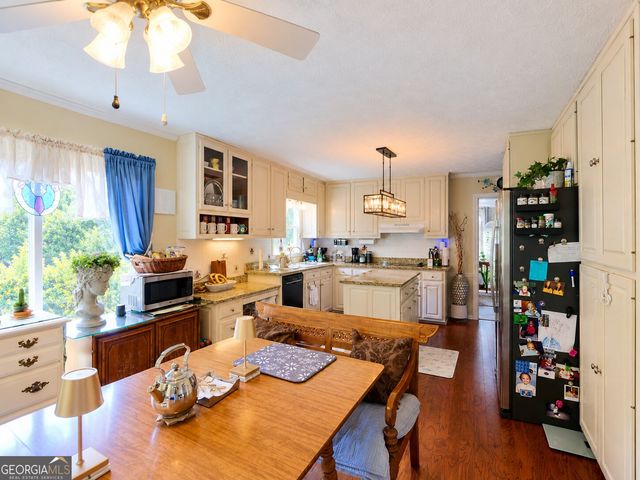 4750 Meadowlark Drive SE, Conyers, GA 30094