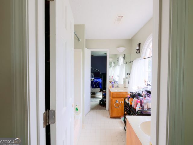 4750 Meadowlark Drive SE, Conyers, GA 30094