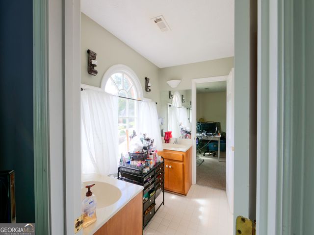 4750 Meadowlark Drive SE, Conyers, GA 30094