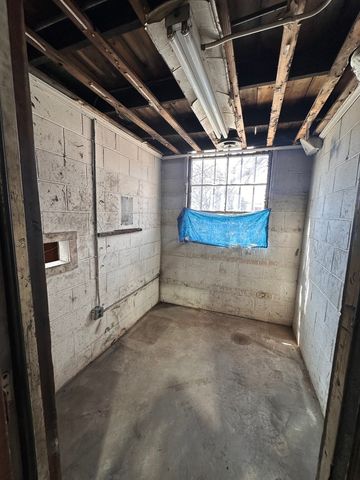 1058 W 111th Street, Chicago, IL 60643