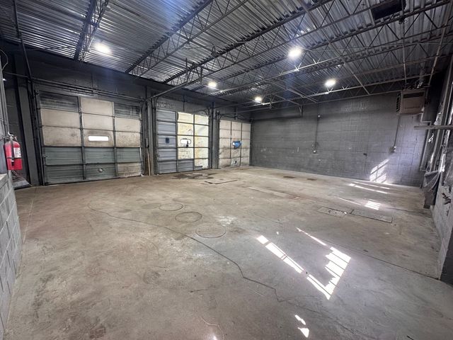 1058 W 111th Street, Chicago, IL 60643