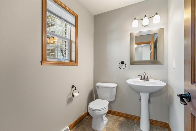 3336 STAR CREEK COURT, Green Bay, WI 54311