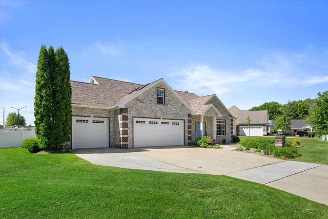3336 STAR CREEK COURT, Green Bay, WI 54311