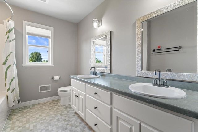 3336 STAR CREEK COURT, Green Bay, WI 54311