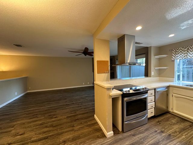 7802 Hampton Ln, Citrus Heights, CA 95610