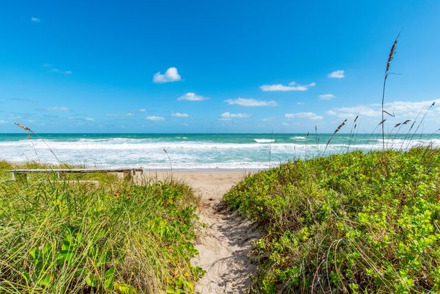 4440 NE Sandpebble Trace 104, Stuart, FL 34996