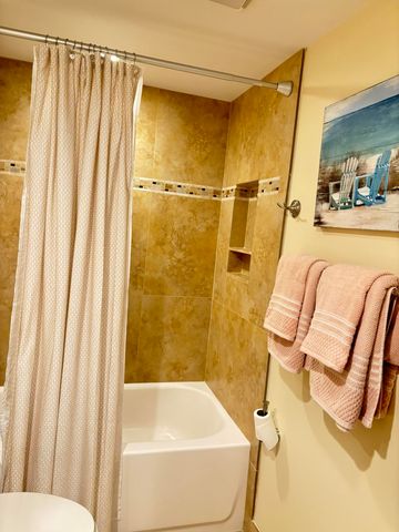 4440 NE Sandpebble Trace 104, Stuart, FL 34996